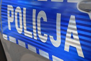 Napis Policja na odblasku