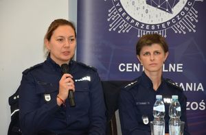Policjantki podczas prelekcji
