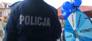 Policjantka przy konkursowym kole