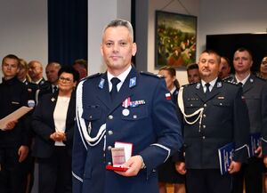Komendant Powiatowy Policji w Jarosławiu z odznaczeniem